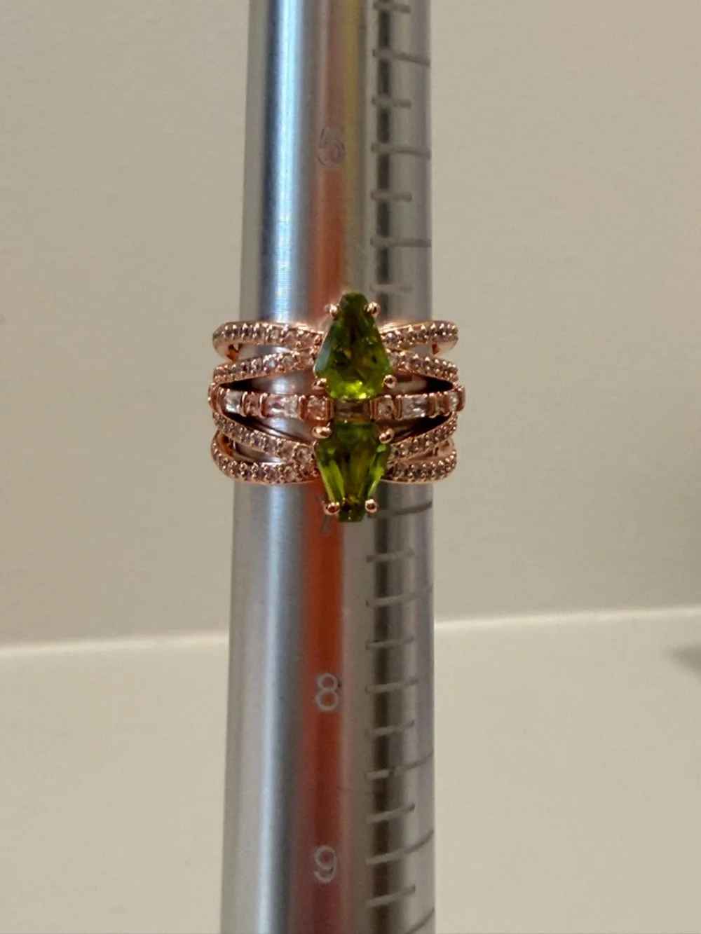 Bomb Party NWOT! Rose Gold-Plated Multi-Band Ring with Peridot Green Stones - Picture 6 of 7